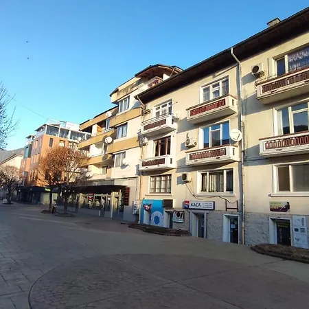 апартамент нашето място - / Our Place Smolyan